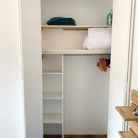 Les Chenes-lieges D'ambeille Apartment *